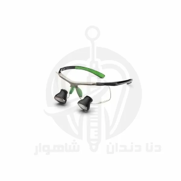تصویر عینک لوپ دندانپزشکی Univet با لنزهای بزرگنمایی